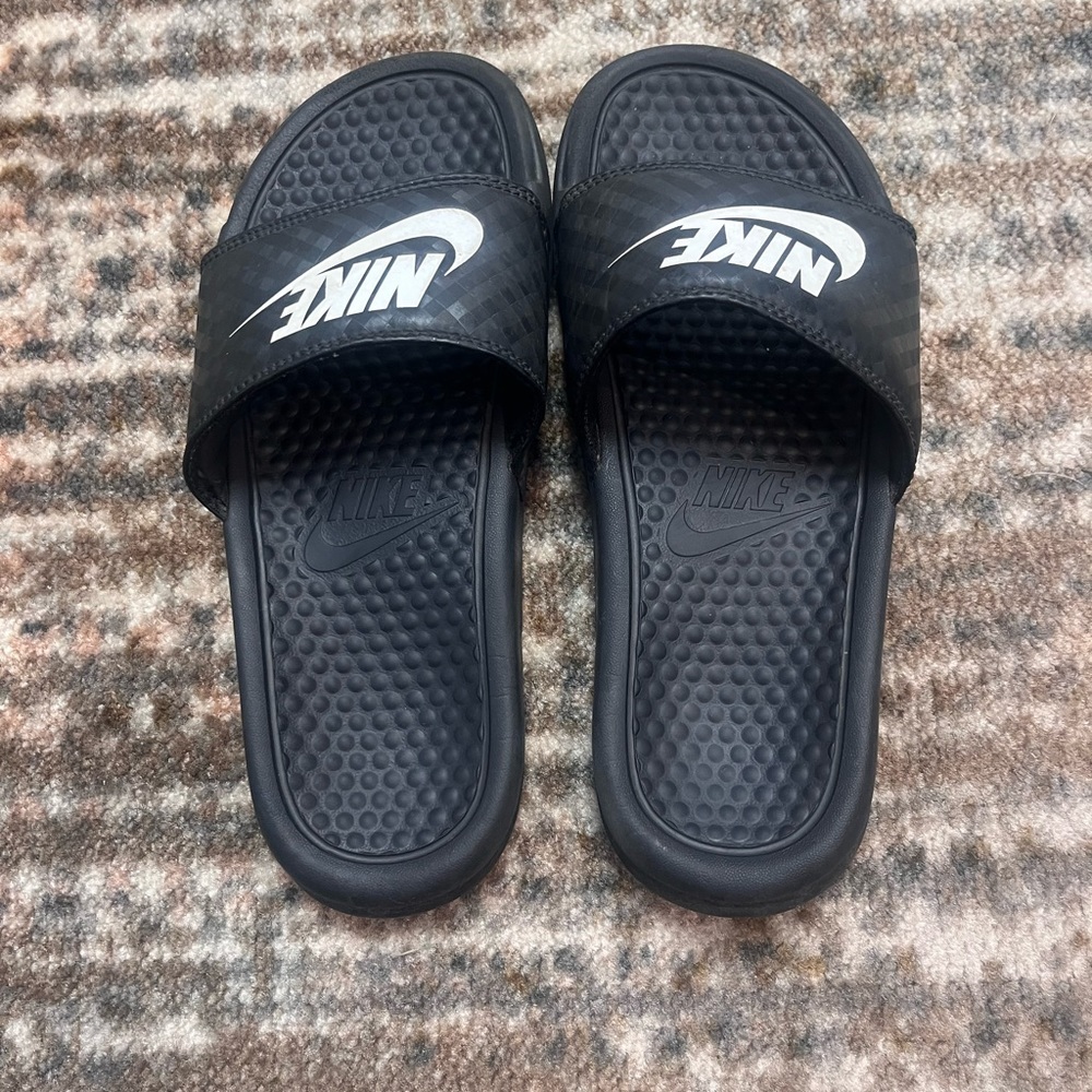 Nike slides